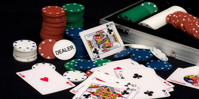 Bản chất của game bài Poker tại Sunwin